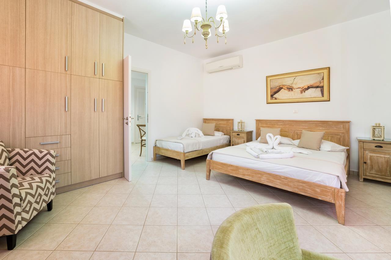 Panos Parikia Apartment Páros