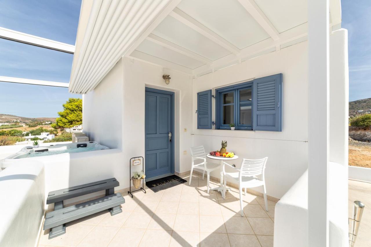 Panos Parikia Apartament